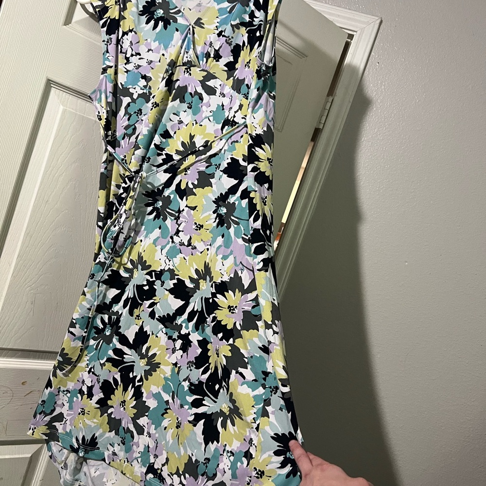 Xl Axcess Floral Sleeveless Dress slinky material with tie